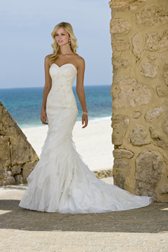 Le Reve Bridal